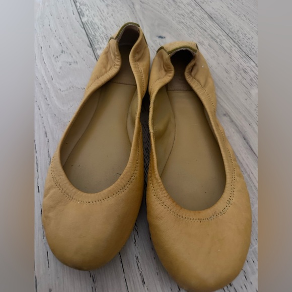 Tory Burch ballet flat size 7.5 - Picture 1 of 5